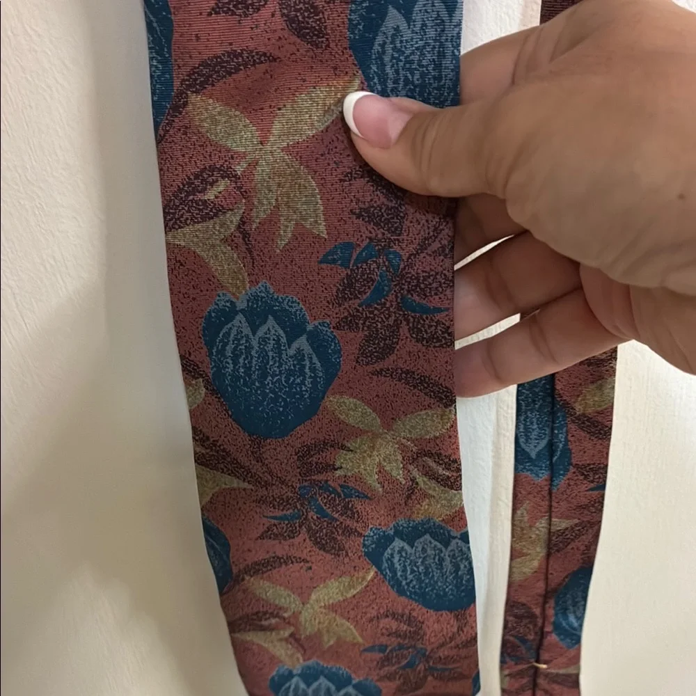 NWOT Vintage Oscar de la Renta Brown and Blue Paisley Tie